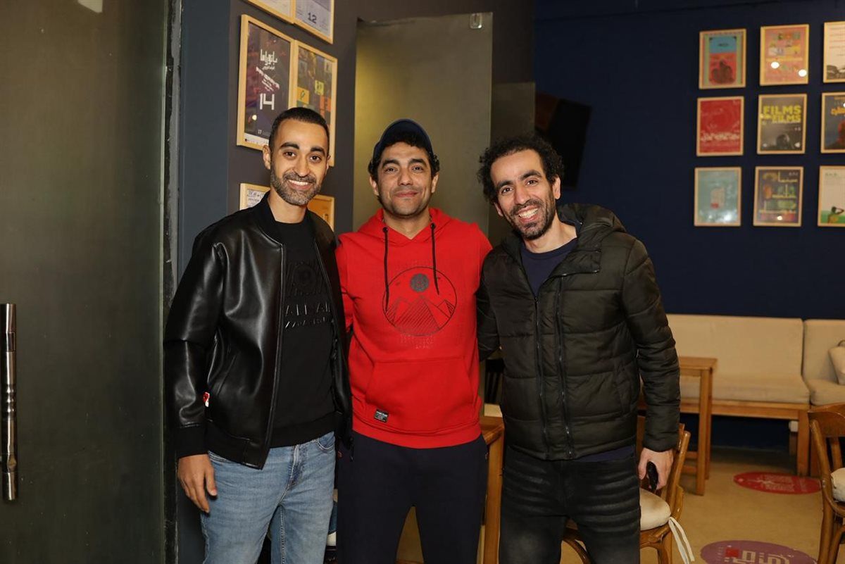 صناع الفيلم وميدو عادل