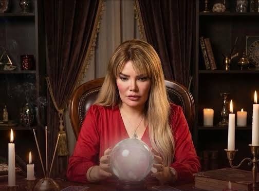 العرافة كابي