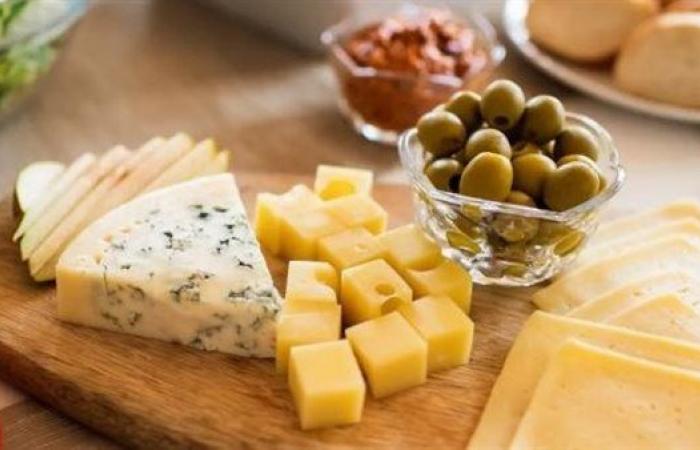 هل تناول الجبن الدسم يقلل خطر الخرف؟