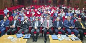 رئيس الهيئة القومية للاستشعار من البعد يفتتح غرفة نظيفة متكاملة