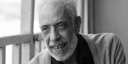 في ذكرى وفاته الأولى.. نبيل الحلفاوي الذي نعى نفسه قبل 38 عام