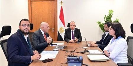 وزير الري يتابع اجراءات تحديث الاستراتيجية المصرية للموارد المائية 2050