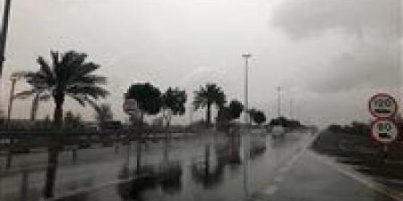 منخفض جوي يضرب البلاد وأمطار شديدة على عدة محافظات
