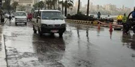 موجة تقلبات جوية حادة تضرب الدول العربية وتفرض حالة طوارئ