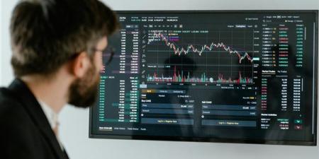 التكنولوجيا وتأثيرها على مستقبل التداول المالي