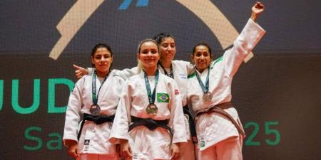 أمنية
الحسيني
تتوج
بالميدالية
الفضية
في
بطولة
الجائزة
الكبرى
لجودو
المكفوفين
بالبرازيل