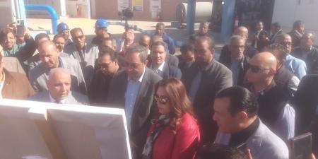 دراسة
      طريق
      ربط
      نجع
      حمادى
      بأرمنت