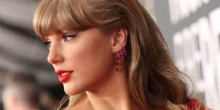 تايلور
      سويفت
      تستعد
      لاستراحة
      مؤقتة
      وتوجه
      اهتمامها
      نحو
      حفل
      زفافها