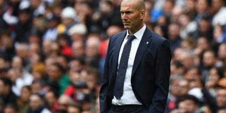 زيدان
      يبتعد
      عن
      ريال
      مدريد
      ويضع
      المنتخب
      الفرنسي
      على
      رأس
      أولوياته