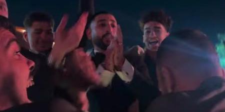 "الفرحة
      مش
      سيعاه"..
      لقطات
      من
      حفل
      زفاف
      نجل
      حنان
      ترك