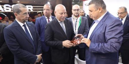 محافظ
القاهرة:
إنشاء
مجمع
للجلود
بمدينة
الأمل
تنفيذًا
لتوجيهات
الرئيس
السيسي
لدعم
صناعة
الجلود