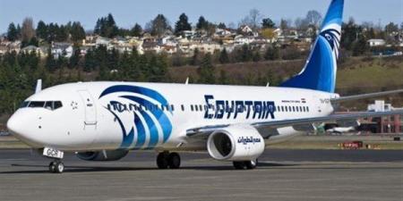 مصر
للطيران
تعتذر
لركايها
عن
تأخر
إقلاع
بعض
رحلاتها
بسبب
سوء
الأحوال
الجوية