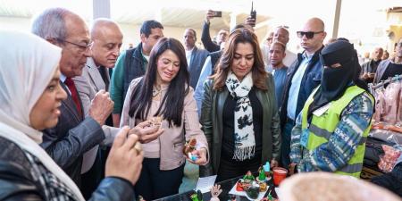 المشاط
ووزيرة
التنمية
ومحافظ
الأقصر
يتفقدون
تطوير
كورنيش
ومناطق
إسنا
التاريخية