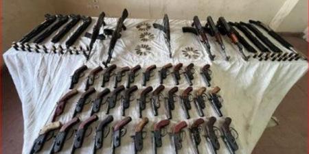 حملات
      موسعة
      لضبط
      حائزي
      الأسلحة
      غير
      المرخصة