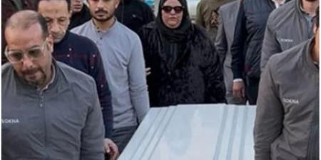 عزاء
      نيفين
      مندور
      في
      الإسكندرية..
      الليلة