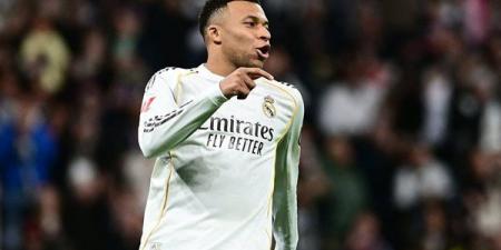 ريال
      مدريد
      يضرب
      إشبيلية
      بثنائية
      في
      الدوري
      الإسباني