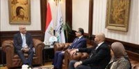 جهاز
      تنمية
      المشروعات
      يضخ
      أكثر
      من
      750
      مليون
      جنيه
      تمويلات
      للتأجير
      التمويلي
      والتخصيم