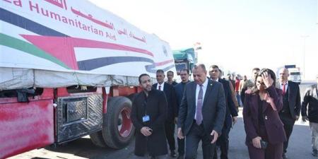 التموين
      تطلق
      قافلة
      المساعدات
      الإغاثية
      الـ
      15
      إلى
      قطاع
      غزة