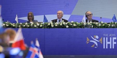 حسن
      مصطفى
      يحصد
      129
      صوتا
      ويفوز
      برئاسة
      الاتحاد
      الدولي
      لكرة
      اليد
      للمرة
      السابعة