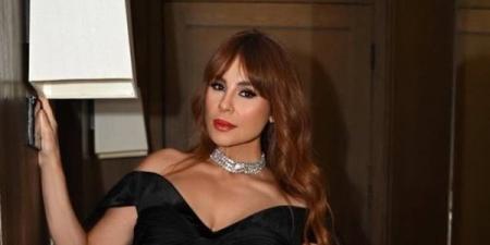 كارول
      سماحة
      تلتقي
      جمهورها
      في
      حفل
      غنائي
      ببيروت..
      الليلة