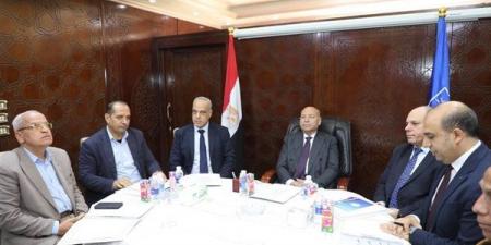 محافظ
      القاهرة:
      رفع
      كفاءة
      كافة
      أعمدة
      الإنارة
      الجمالية
      في
      العاصمة