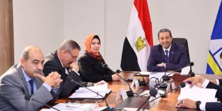 محافظ
      دمياط
      يرأس
      الجلسة
      الـ79
      لمجلس
      إدارة
      المنطقة
      الحرة
      العامة