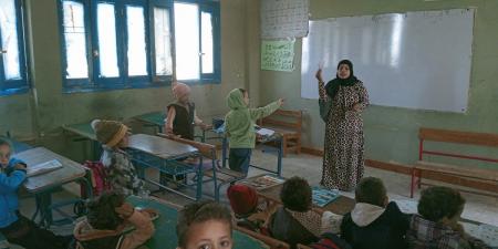 مدير
      تعليم
      أسيوط
      يجري
      متابعة
      شاملة
      لـ
      9
      مدارس
      بالبداري