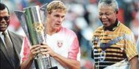 في
      واقعة
      بطلها
      نيلسون
      مانديلا..
      قرار
      سياسي
      يمنع
      جيل
      نجيريا
      الذهبي
      من
      المشاركة
      في
      الأمم
      الإفريقية
      1996