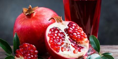 فوائد
      الرمان..
      كنز
      صحي
      يعيد
      للجسم
      شبابه
      وحيويته