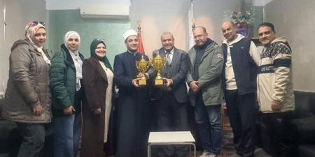 "أزهر
      الغربية"
      يهنئ
      "رعاية
      الطلاب"
      لتفزقهم
      ببطولة
      الجمهورية
      للعروض
      الرياضية