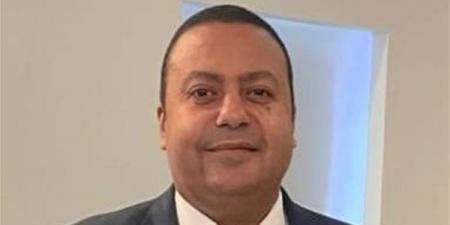 عبدالوهاب
      يلتقي
      رئيس
      محكمة
      شرق
      الإسكندرية
      لبحث
      انسيابية
      عمل
      المحامين
      بالمجمع
      القضائي