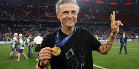 باريس
      سان
      جيرمان
      يحسم
      مستقبل
      مدربه
      لويس
      إنريكي
      بعقد
      قياسي
      عالمي