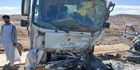 مصرع
      شخص
      وإصابة
      2
      آخرين
      بطريق
      إدفو
      مرسي
      علم