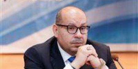 تجميد
      اتحاد
      السباحة
      لا
      يؤثر
      على
      عضوية
      ياسر
      إدريس
      باللجنة
      الأولمبية