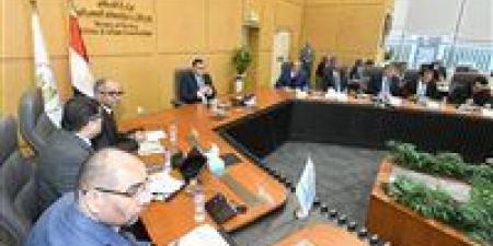 توجيهات
      عاجلة..
      تفاصيل
      اجتماع
      وزير
      الإسكان
      الموسع
      لمتابعة
      تنفيذ
      مشروعات
      «حياة
      كريمة»