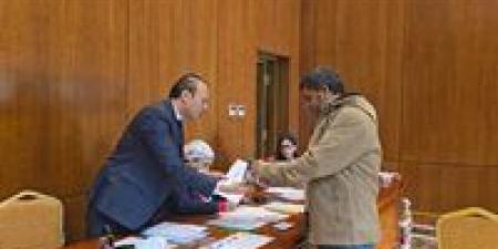 غلق
      باب
      التصويت
      في
      4
      سفارات
      وقنصليات
      بالخارج