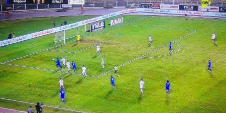 منتصف
      الشوط
      الثاني:
      استمرار
      تقدم
      سموحة
      على
      الزمالك
      بهدف
      حسام
      أشرف
      في
      كأس
      عاصمة
      مصر