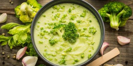 فوائد
      البروكلي..
      صحي
      للعظام
      ويقوي
      المناعة