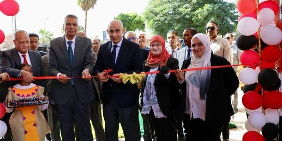وزير التربية والتعليم يفتتح مشروع الصيانة الشاملة لرفع كفاءة مدرسة بأسوان