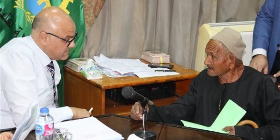 محافظ القليوبية يعقد اللقاء الجماهيري الأسبوعي بمدينة شبرا الخيمة