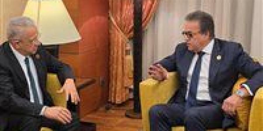 وزير
      الصحة
      يلتقي
      نظيره
      التونسي
      لبحث
      تعزيز
      التعاون
      الصحي
      بين
      البلدين