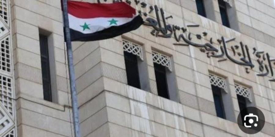 سوريا
      ترحب
      بإزالة
      عقوبات
      "قانون
      قيصر"
      بشكل
      نهائي