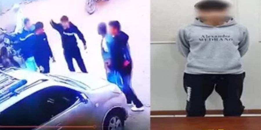 تفاصيل
      ضبط
      المتهم
      بالتحرش
      بتلميذة
      في
      الشرقية