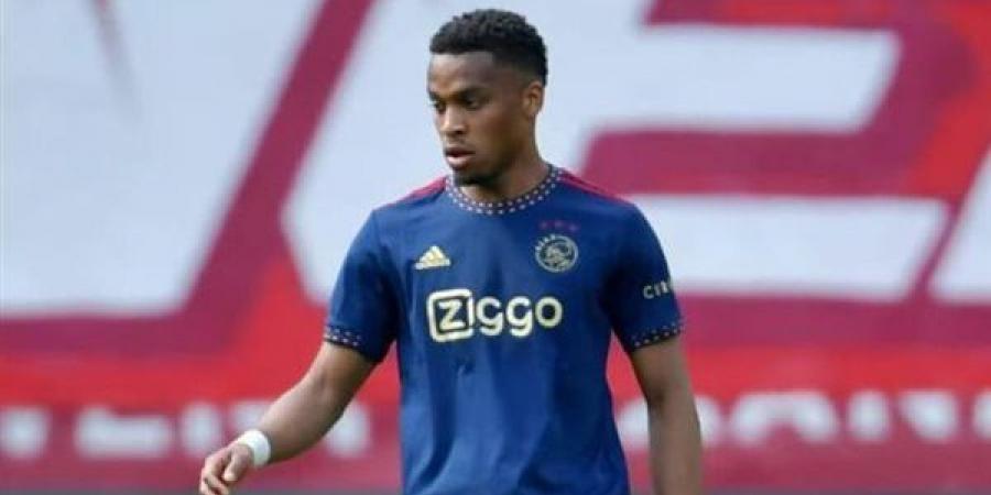 ارسنال
      يسعى
      لتجديد
      التعاقد
      مع
      مدافعه
      المتألق