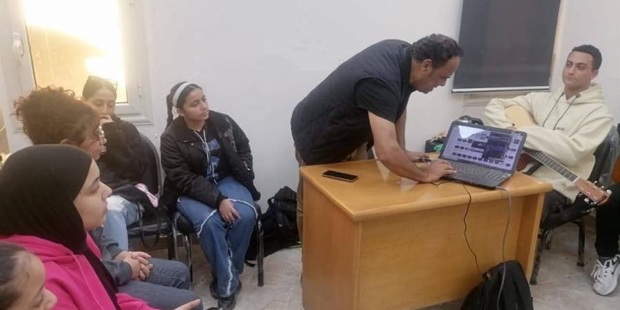 اليوم
      الرابع..
      تواصل
      فعاليات
      برنامج
      «مصر
      جميلة»
      بقصر
      ثقافة
      الغردقة