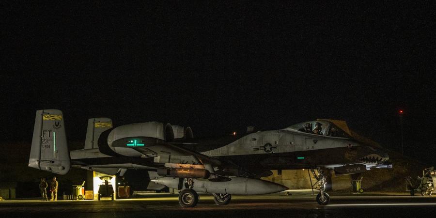 «بمشاركة
      إحدى
      الدول
      العربية»..
      الجيش
      الأميركي
      يكشف
      تفاصيل
      جديدة
      بشأن
      ضرباته
      في
      سوريا