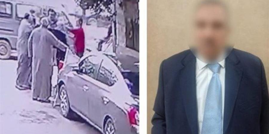 ضبط
      متهم
      ونجله
      لتعديهما
      على
      صاحب
      مطعم
      بسبب
      لافتة
      محل
      بالجيزة