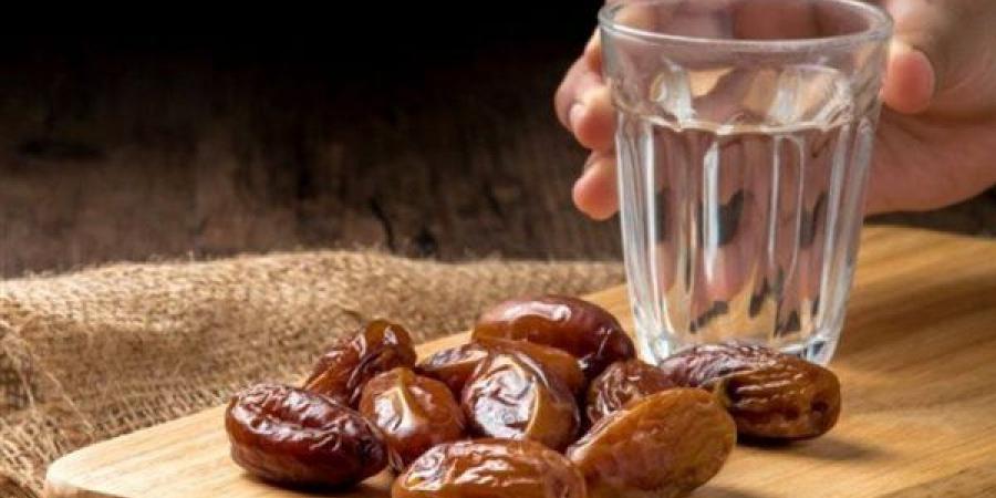 حكم
      صيام
      شهر
      رجب..
      الإفتاء
      تجيب