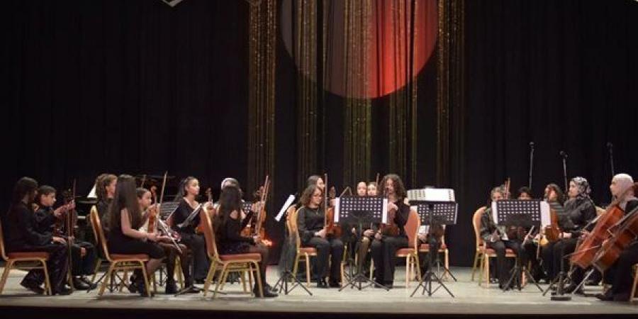 مواهب
      الأوبرا
      تحتفل
      بالكريسماس
      في
      الإسكندرية