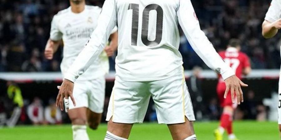 في
      ليلة
      الوصول
      لإنجاز
      كريستيانو
      رونالدو:
      كيليان
      مبابي
      يقود
      ريال
      مدريد
      للفوز
      على
      إشبيلية
      بثنائية
      نظيفة
      في
      الدوري
      الإسباني